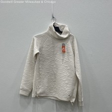 NWT The American Outdoorsman Women's Size M White Long Sleeve Sweater