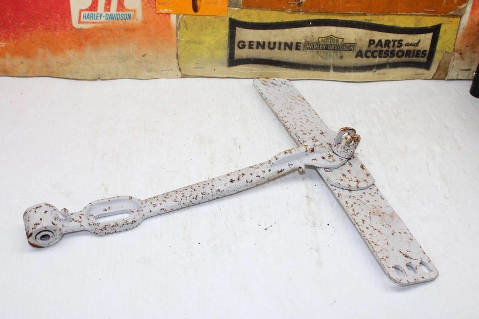 Harley-Davidson Flathead 45 WLA WLC Seat T-Bar Military Short Segunda Guerra Mundial 3105-41N Foto 2 de 4