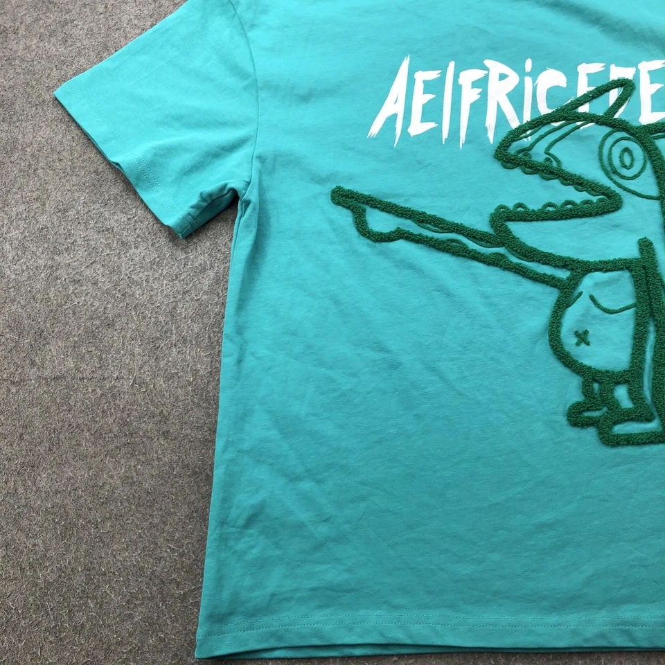 Camisa Elfric Eden Para Hombres Mediana Turquesa Gráfico de Dibujos Animados Ropa de Calle Camiseta Foto 2 de 4