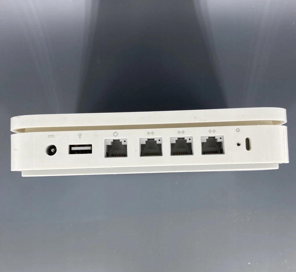 Apple Airport Extreme 802.11n Wi Fi Model A1354 - Image 3 of 4