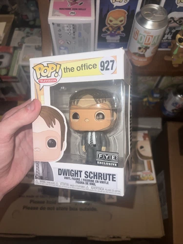 Funko Pop The Office DWIGHT SCHRUTE W/CPR Mask 927 FYE Exclusive