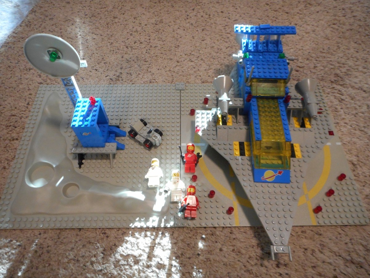 Set Lego 928 LEGO 493 Command Center BrickEconomy