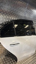 Porte arrière et accessoires Mercedes 206