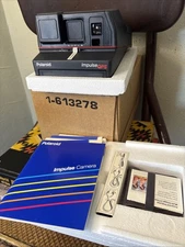 VTG Polaroid 600 Impulse QPS Instant Camera. New in Original Box