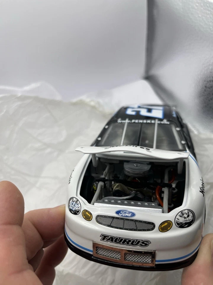 2000 Team Caliber Owners 1:24 #27 Faith Alltel Ryan Newman Serial # 110/3500 - Image 2 of 4