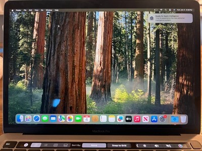 2022 Apple MacBook Pro 13.3'' M2 16GB RAM 256B SSD - Touch Bar - A+ Condition
