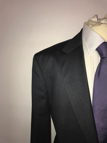HUGO BOSS - Mens Plain DARK GREY WOOL SUIT - UK 48 Reg - W40 L33 - WORN TWICE - Picture 4 of 12