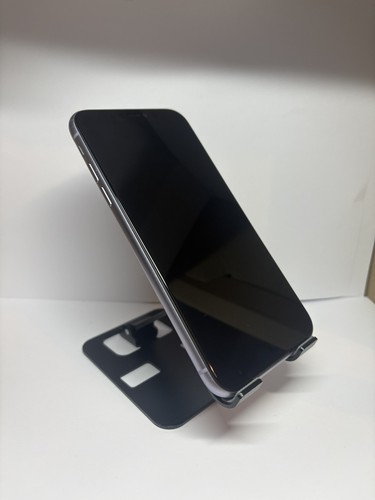 Apple iPhone 11 - 64GB - Violett - Entsperrt - Nagelneuer Akku + Display