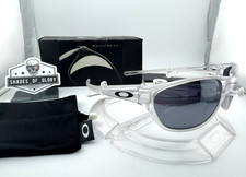 OAKLEY NEW FROGSKINS MATTE CLEAR W/ BLACK IRIDIUM SUNGLASSES 03-102 VINTAGE RARE