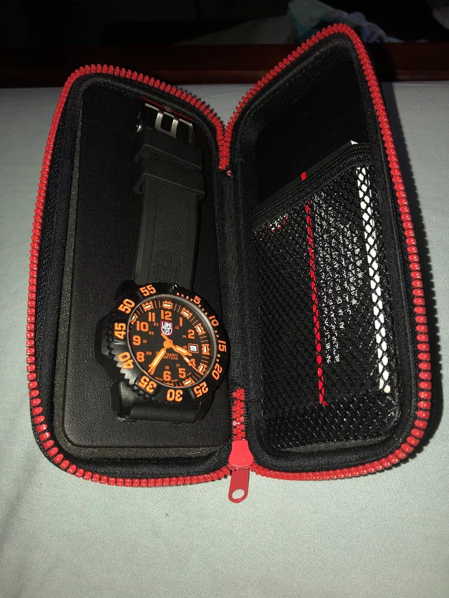 Used Lumi-Nox Luminox Series 3050/3950 200 Meters Watch With Case Free Shipping Used Lumi-Nox Luminox Series 3050/3950 200 Meters Watch With Case Free Shipping