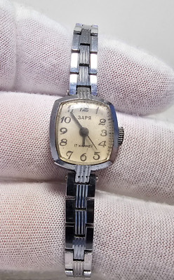 Damenuhr Zarya Soviet Mechanical Ladies Watch Zaria for parts or repair