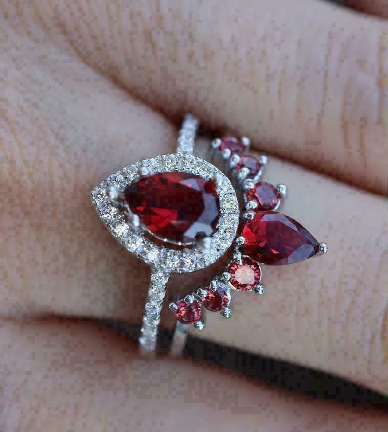 Juego de anillos de compromiso con halo de oro blanco de 14 quilates granate creado en laboratorio de 3,50 quilates talla 6 Foto 4 de 4