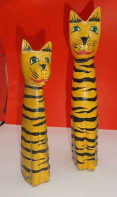 Wooden Hand Crafted  & Painted Cats Striped Black and Yellow Set of 2 Indonesia