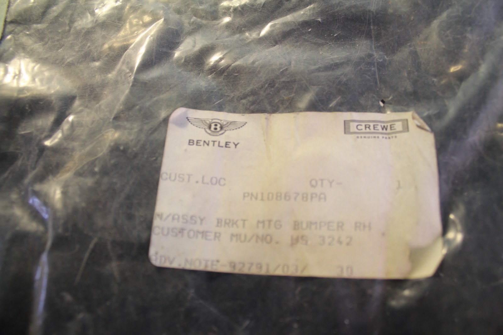 2002-2007 BENTLEY AVRAGE GENUINE PN108678PA N/ASSY BRAKET MTG BUMPER RH