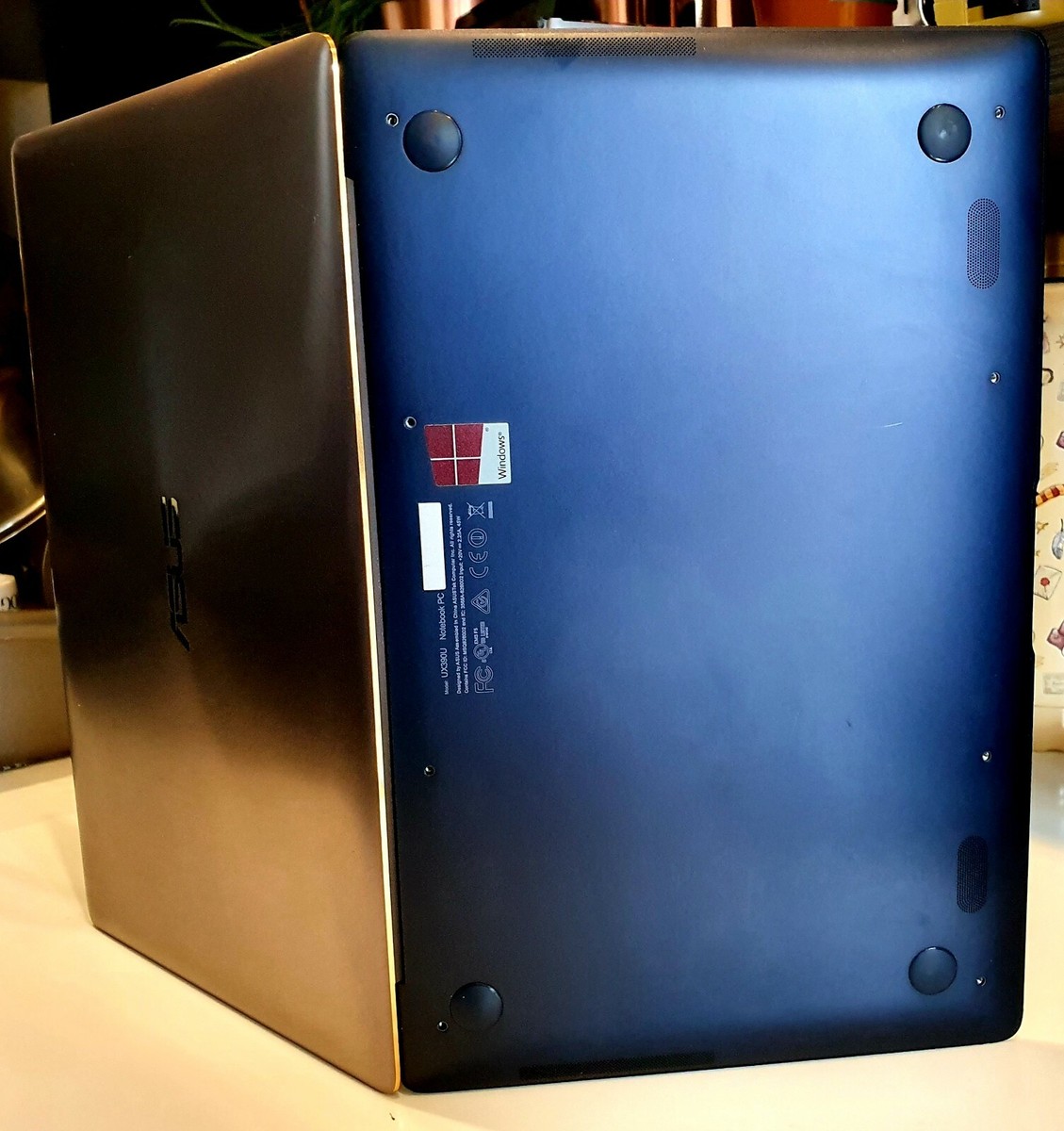 ASUS ZenBook UX390U i7 16GB SSD512GB 現状品 Asus Zenbook UX390U Core i7-7500U 16GB 512gb win11 super Slim