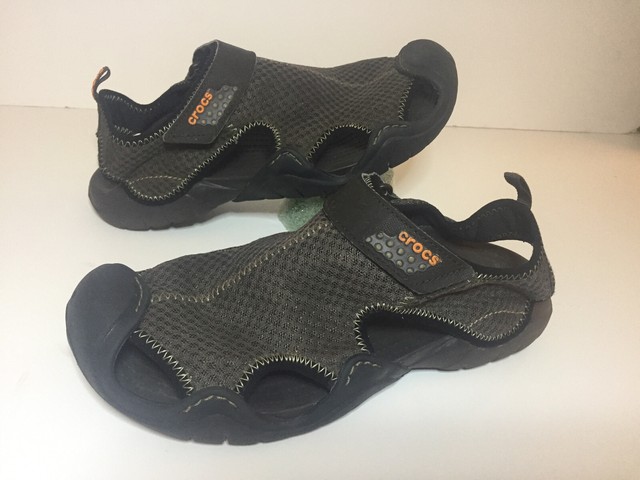 mens mesh crocs