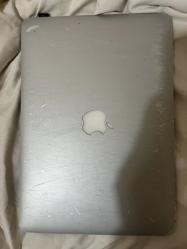 Apple MacBook Air 13" 2012 · i5 · 4GB · 512GB, photo 3 of 3