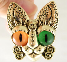 1 5/8" NWOT ORNATE GOLD TONE CAT HEAD w/ GREEN  ORANGE CAT EYES BROOCH PIN