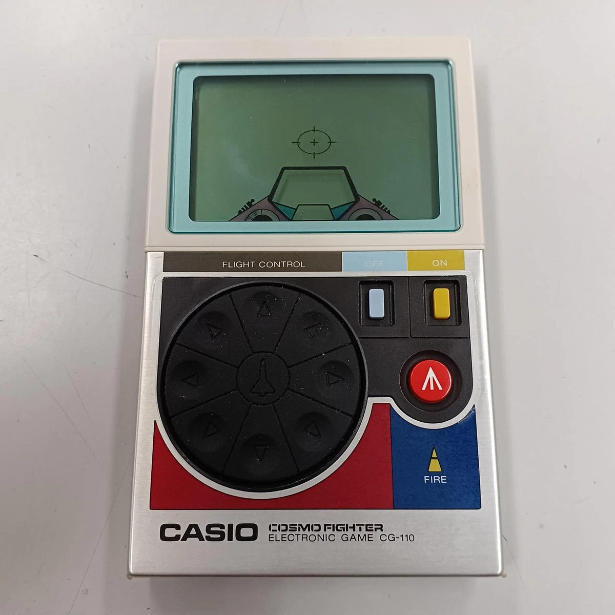 絶版CASIO カシオ ゲームウォッチ   1983年製 電池不要 動作確認済み 絶版CASIO カシオ ゲームウォッチ 1983年製 電池不要 動作確認済み