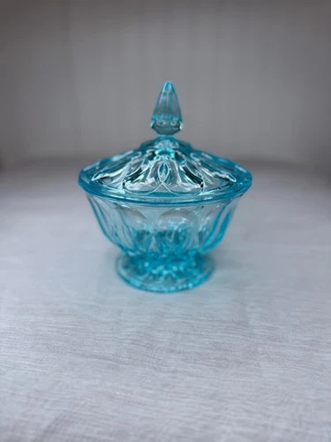 Vintage Anchor Hocking "Fairfield" Pattern Light Blue Lidded Candy Dish