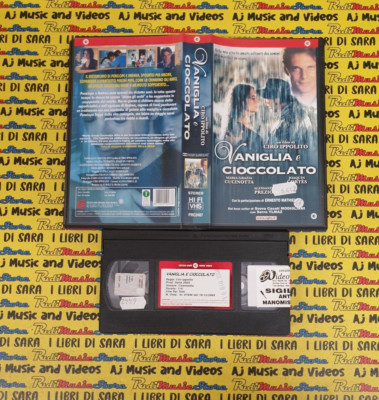 VHS Film VANILLE UND SCHOKOLADE 2003 Maria Grazia Cucinotta CECCHI GORI (F252)