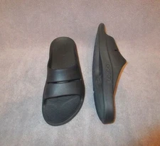 Oofos Ooahh Slide Sandals Men's Size 11 Recovery Comfort Foam Slip On Beach