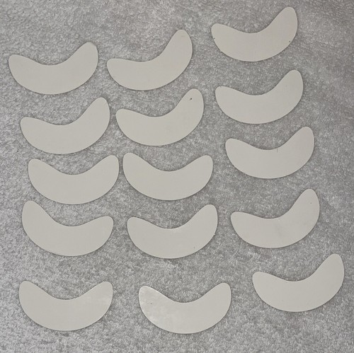 1991 Jumpin Monkeys Board Game Replacement 15 Banana Cutout Pieces Only - Picture 2 of 4