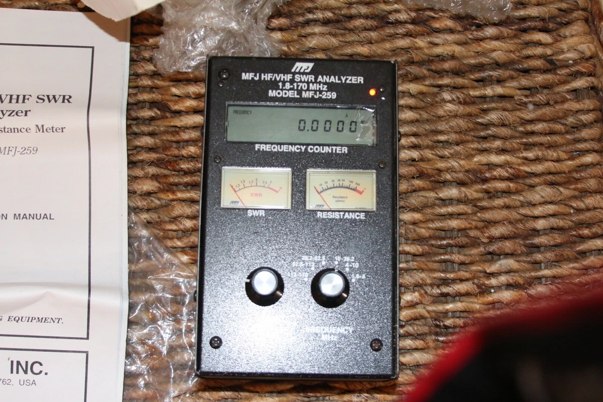 MFJ - MODEL MFJ-259 - HF/VHF SWR ANALYZER - 1.8-170MHz -With Manual