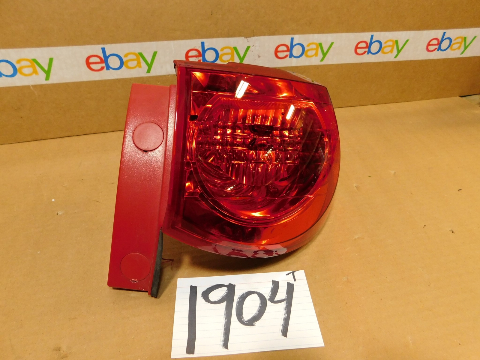 09 - 12 CHEVROLET TRAVERSE PASSENGER Side Tail Light Used Rear Lamp #1904