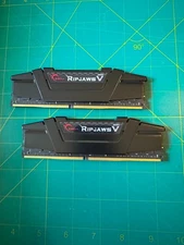 G.SKILL Ripjaws V Series 32GB (2 x 16GB) 288-Pin PC RAM DDR4 3200 Dual Channel