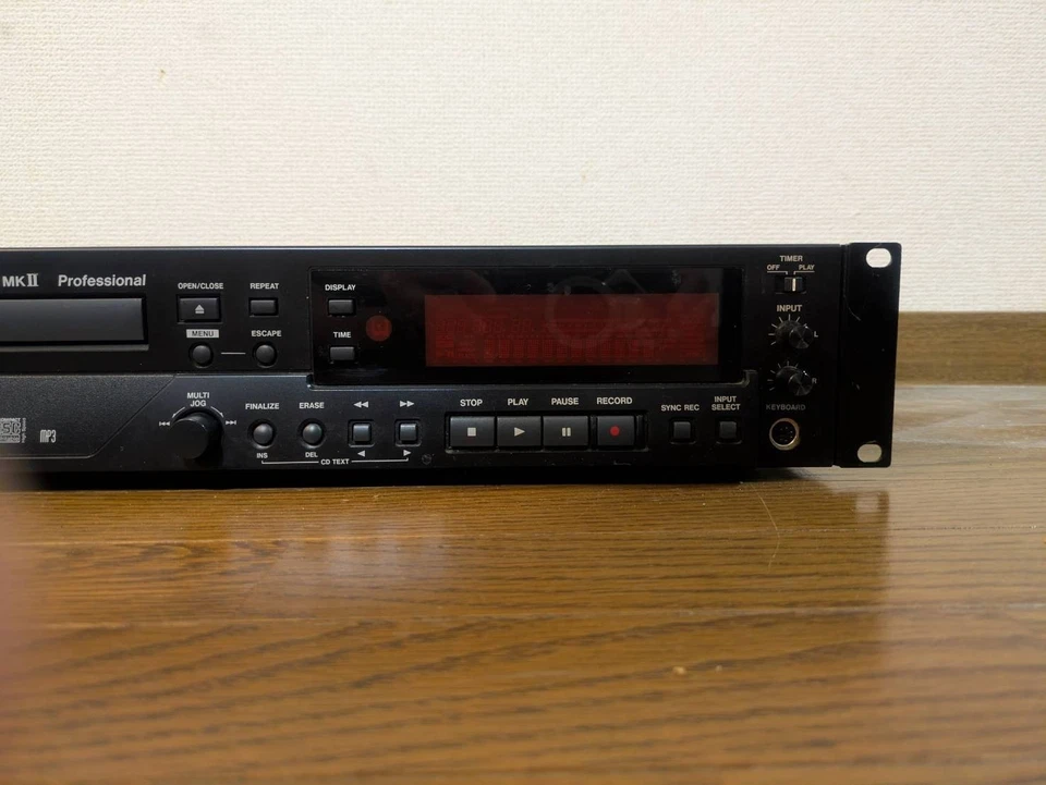 Tascam CD-RW900MKII Professional CD Recorder / Player Fully Working Free Ship - Image 3 of 4