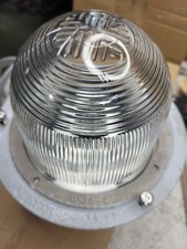 NEW EVI301 COOPER Eaton Crouse-Hinds series EVI light fixture