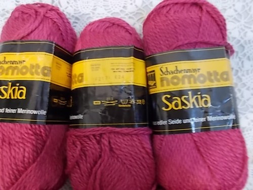 5 SK VINTAGE SCHACHENMAYR NOMOTTA SASKIA YARN, MAGENTA,60% SILK,40% WOOL 1 3/4OZ - Picture 2 of 4