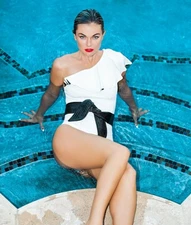 Serinda Swan Glossy 8X10 Photo Picture Print Image F