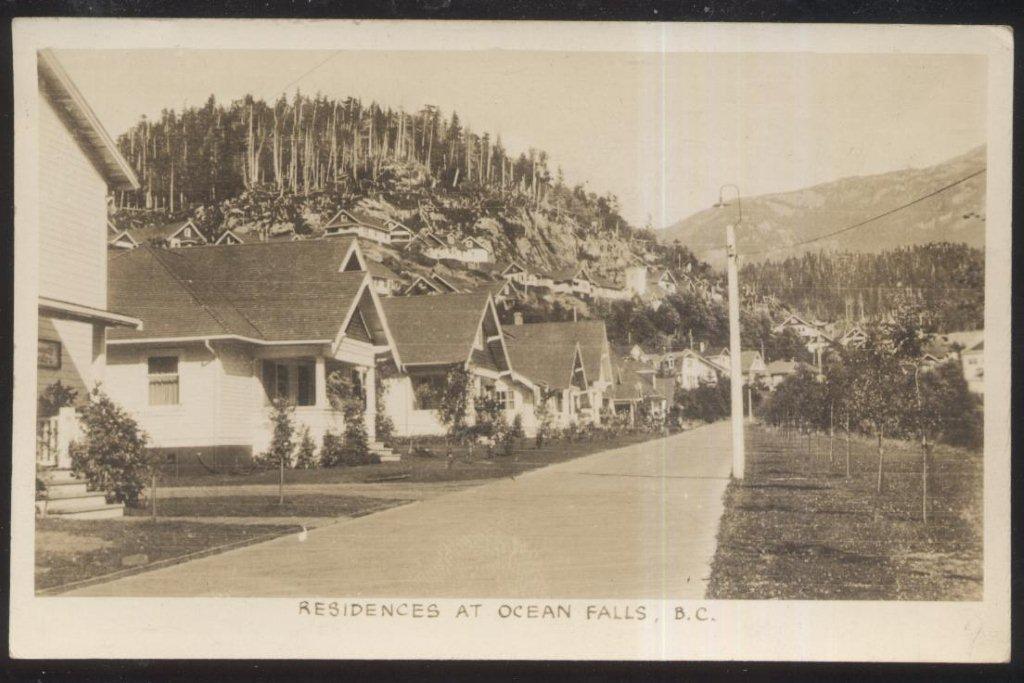 REAL PHOTO Postcard OCEAN FALLS BC CANADA Local Area Family Houses