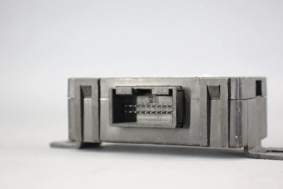 ✅ Módulo de bloqueo de alarma antirrobo Audi A6 S8 2003 4D0951173D OEM Foto 2 de 3