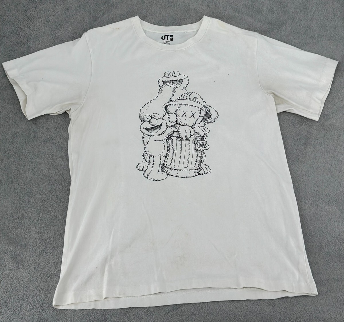 Uniqlo Kaws Sesame Street Sz Med XX Companion Trash Can Uniqlo Kaws Sesame Street Sz Med XX Companion Trash Can