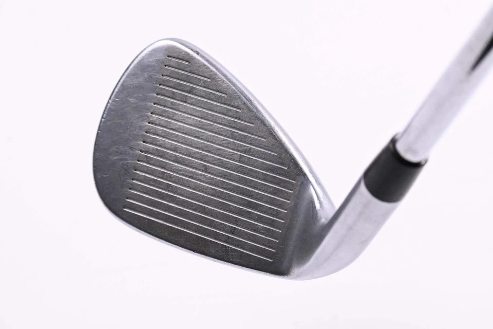 Cleveland CBX Pitching Wedge / 44 Degree / Stiff Flex Dynamic Gold DST 98 S300 - Image 2 of 4