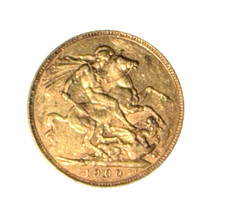1900 Queen Victoria Old head veiled Full Gold Sovereign in good condition.