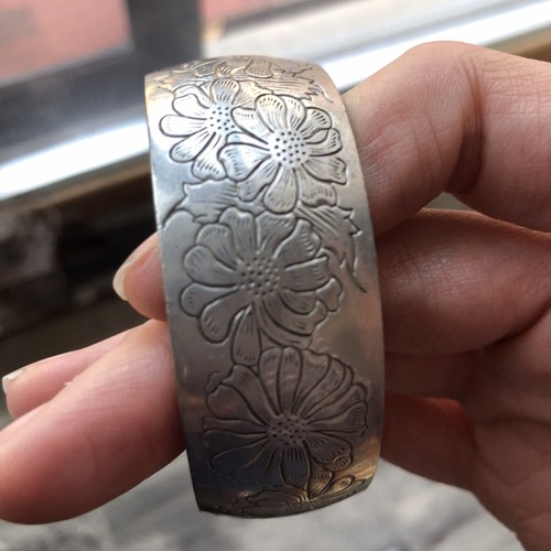 Kirk Stieff Pewter 900-9 Cuff Bracelet Flower Of The Month Etched Aster Jewelry - Picture 8 of 10