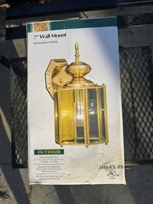 Luxurious One-Light Exterior Wall Lantern,Polished Brass Finish