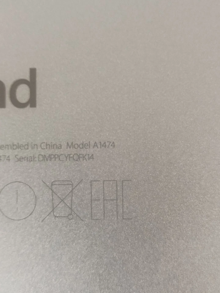 Lot of 3 Apple iPad Air (1st Generation) A1474 16 GB, Wi-Fi, 9.7 in - Space Gray - Image 3 of 4