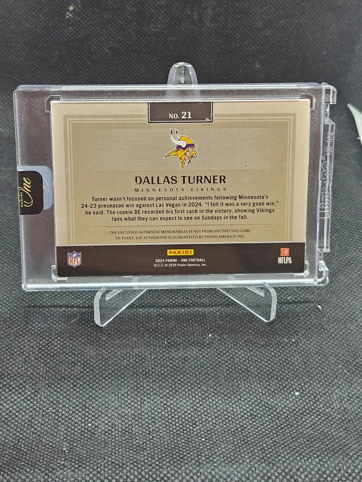 2024 PANINI ONE FOOTBALL Rookie Patch Auto 197/199 VIKINGS DALLAS TURNER - Image 2 of 2
