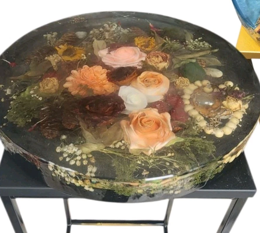 epoxy resin Table Top Handcrafted Side Table Top, 14" Round Floral Thick Heavy  - Image 4 of 4