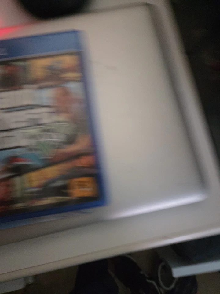 GRAND THEFT AUTO V GTA V SONY PLAYSTATION 4 PS4 PAL INGLESE USATO, foto 1 di 3