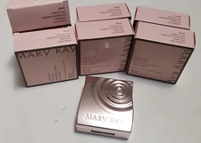 New Ltd Edition Mary Kay refillable compact mini rose gold w/ crystal/set of 6