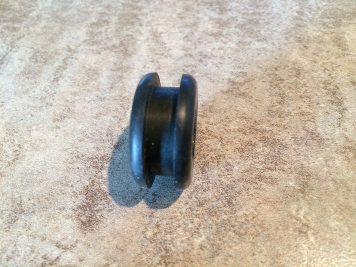 Honda Elsinore Rubber Fuel Tank Grommets CR250M CR125M Gas