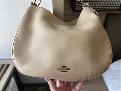 COACH Nomad Hobo Crossbody glove-tanned Leather White Cream Cary