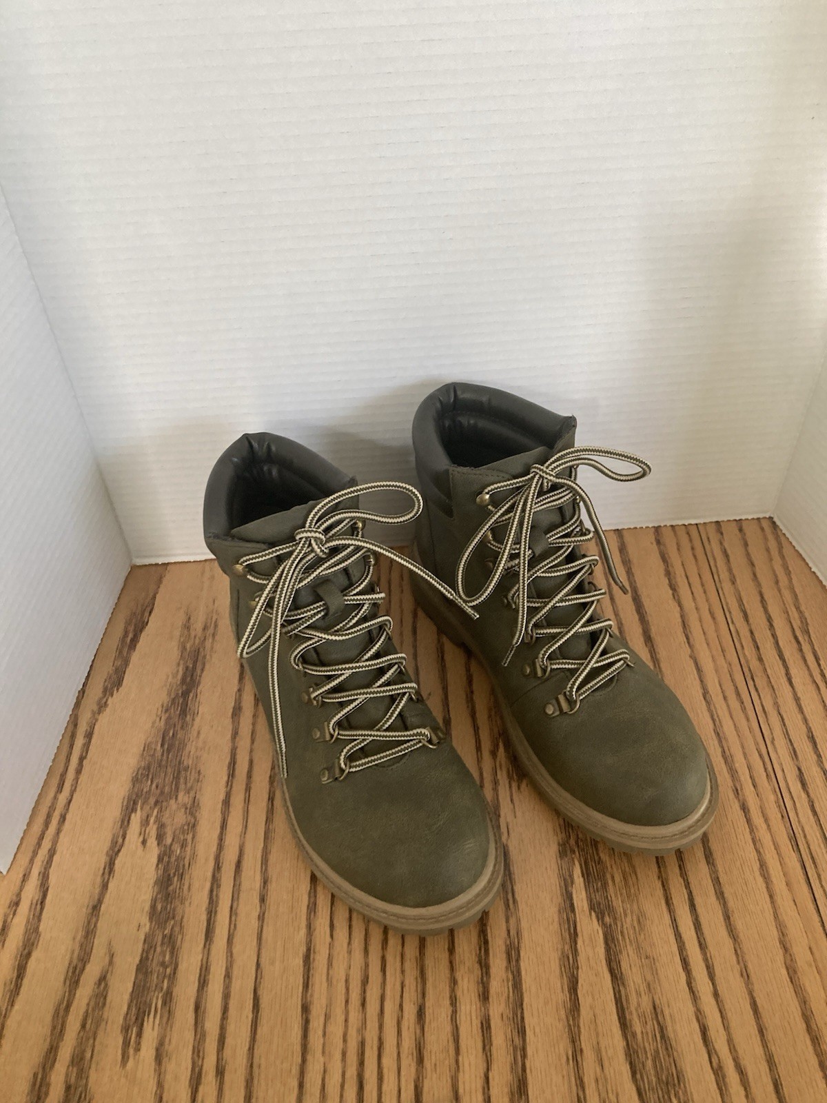 Esprit Combat Boots Size 8 Gladys Forest Green Lace Up Vegan Leather-image