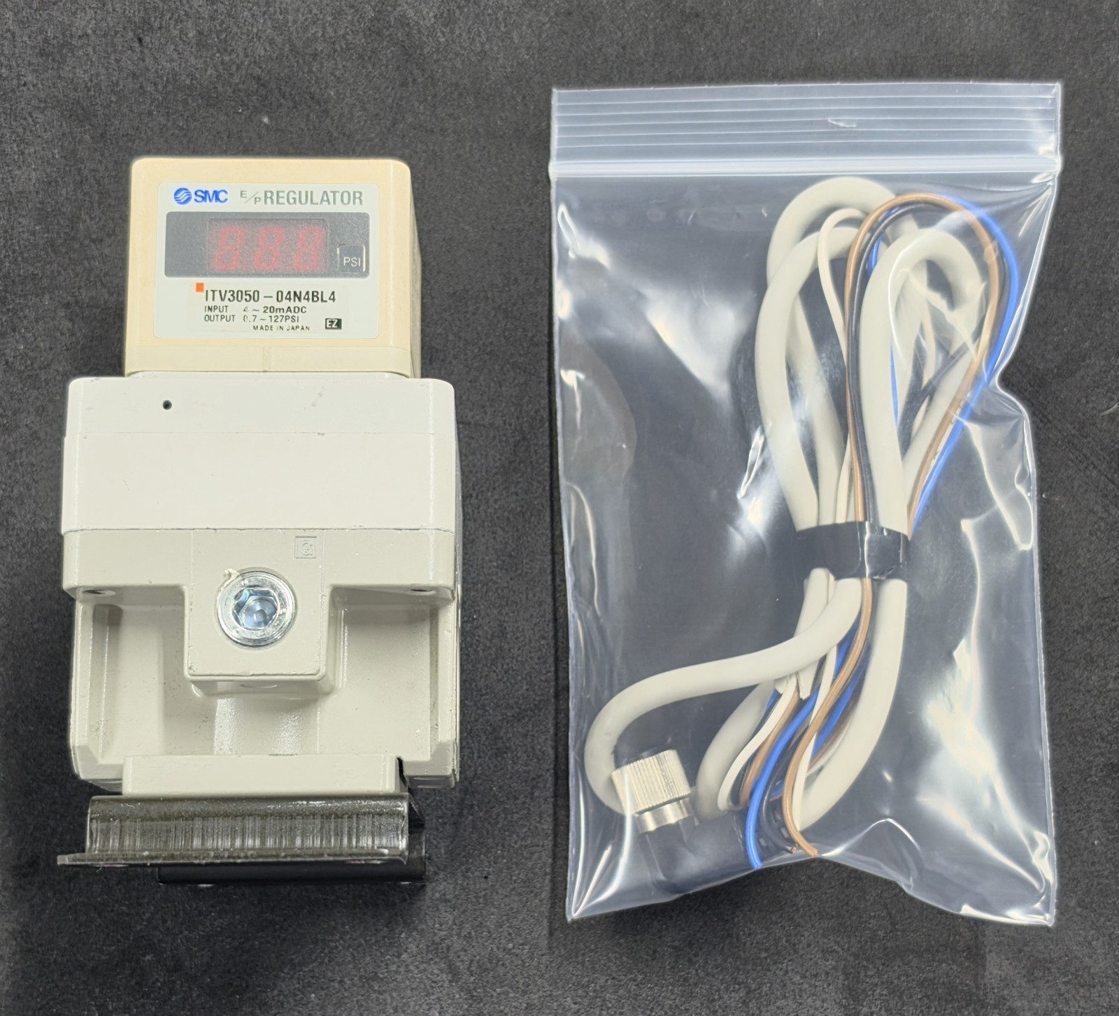 SMC ITV3050-04N4BL4 Electro-Pneumatic Regulator